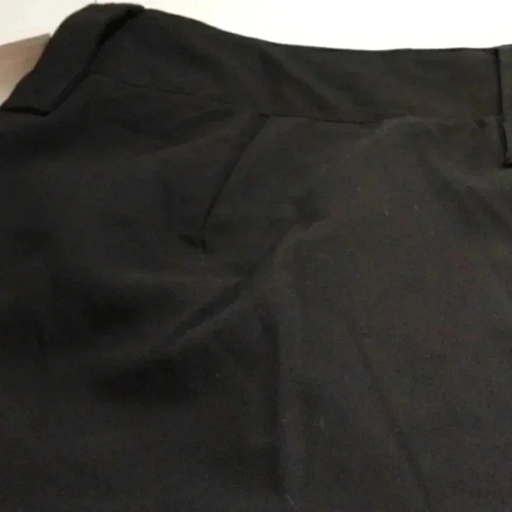 Larry Levine ladies capris 8 - Picture 11 of 16